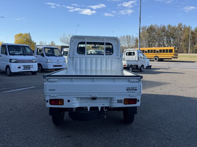 2007 Daihatsu Hijet JDM car for sale — photo 3 of 8