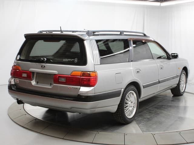 1997 Nissan Stagea JDM car for sale — photo 7 of 25