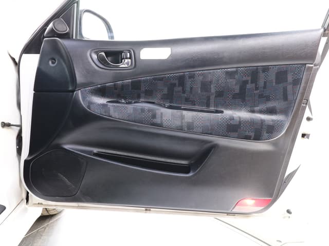 1998 Mitsubishi Legnum JDM car for sale — photo 22 of 25