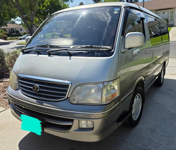 1999 Toyota HiAce JDM car for sale — photo 4 of 24