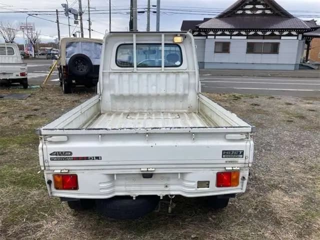 2001 Daihatsu Hijet JDM car for sale — photo 10 of 25