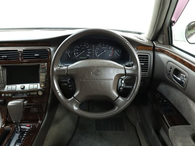 1998 Nissan Cima JDM car for sale — photo 10 of 25