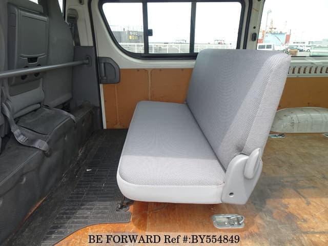 2010 Toyota HiAce JDM car for sale — photo 19 of 25