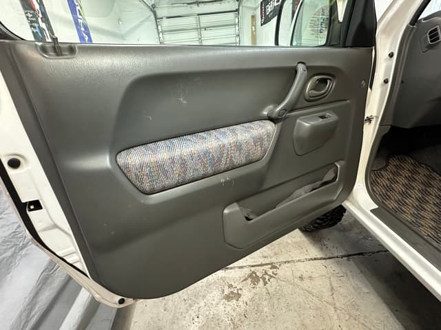 1999 Suzuki Jimny JDM car for sale — photo 8 of 25