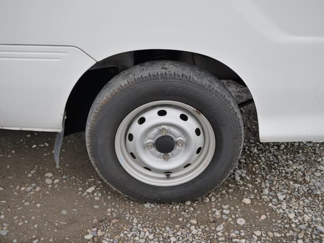 2000 Daihatsu Hijet JDM car for sale — photo 2 of 25