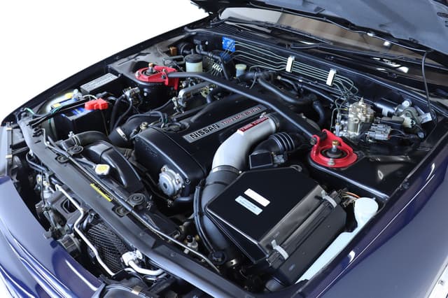 1993 Nissan Skyline JDM car for sale — photo 2 of 10
