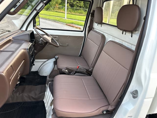 1991 Daihatsu Hijet JDM car for sale — photo 14 of 17
