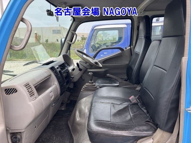 2008 Toyota Dyna JDM car for sale — photo 4 of 8