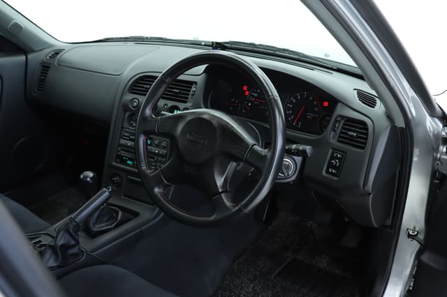 1998 Nissan Skyline JDM car for sale — photo 8 of 10