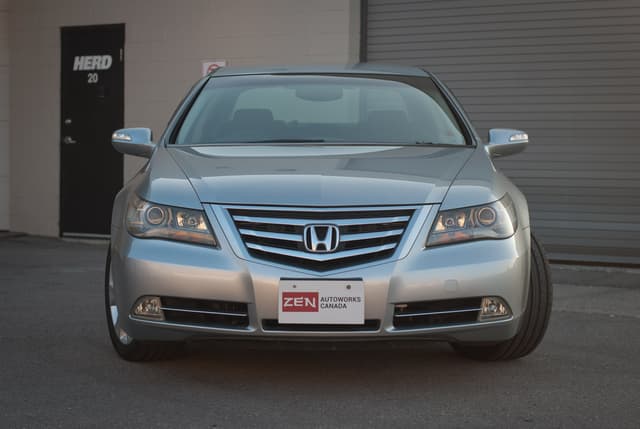 2008 Honda Legend JDM car for sale — photo 2 of 25