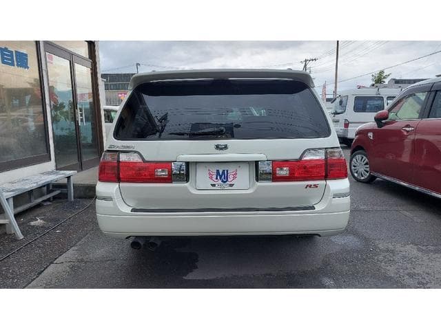 2000 Nissan Stagea JDM car for sale — photo 16 of 22