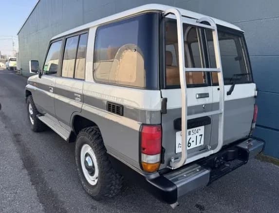 1990 Toyota Land Cruiser Prado JDM car for sale — photo 13 of 17