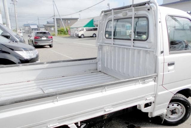 2010 Subaru Sambar JDM car for sale — photo 18 of 25