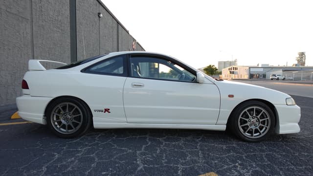 1998 Honda Integra JDM car for sale — photo 6 of 12