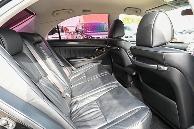 2007 Toyota Crown JDM car for sale — photo 17 of 25