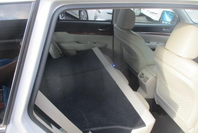 2009 Subaru Legacy JDM car for sale — photo 14 of 25