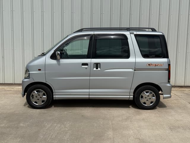 1999 Daihatsu Atrai JDM car for sale — photo 4 of 19