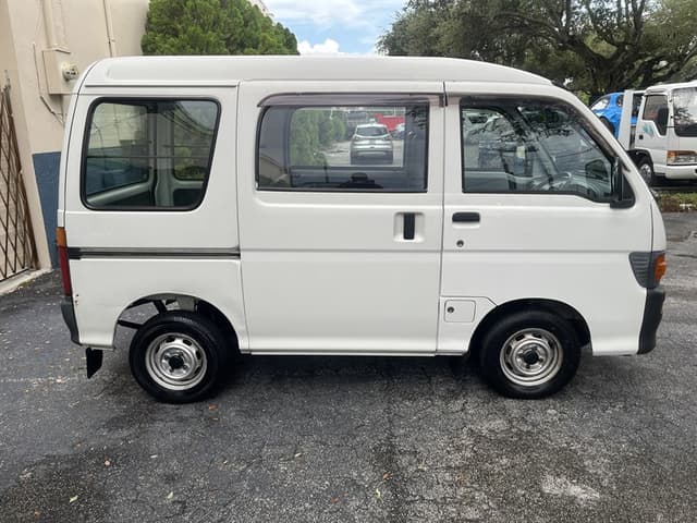 1997 Daihatsu Hijet JDM car for sale — photo 8 of 18
