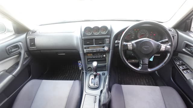 1999 Nissan Skyline JDM car for sale — photo 9 of 13
