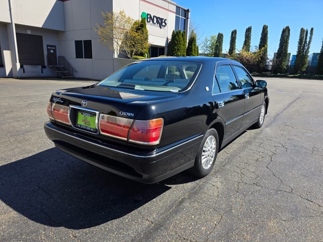 2001 Toyota Crown JDM car for sale — photo 5 of 13