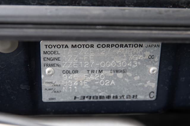 2001 Toyota Will JDM car for sale — photo 16 of 17