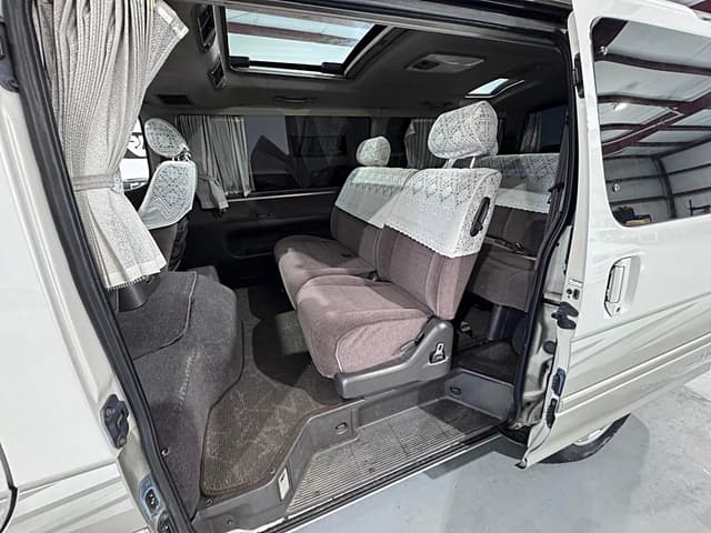 1999 Toyota HiAce JDM car for sale — photo 19 of 25