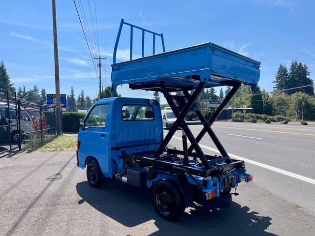 1998 Daihatsu Hijet JDM car for sale — photo 12 of 25