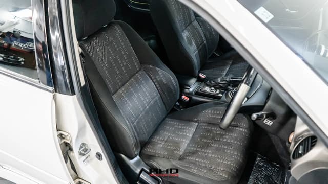 1999 Toyota Altezza JDM car for sale — photo 16 of 25