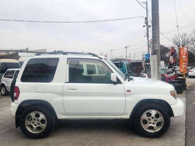 1999 Mitsubishi Pajero JDM car for sale — photo 4 of 20