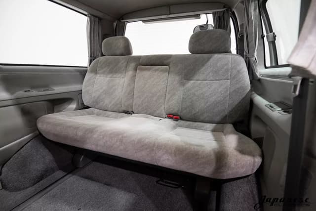 1997 Toyota HiAce JDM car for sale — photo 18 of 25