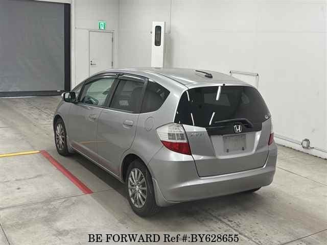2010 Honda Fit JDM car for sale — photo 6 of 8
