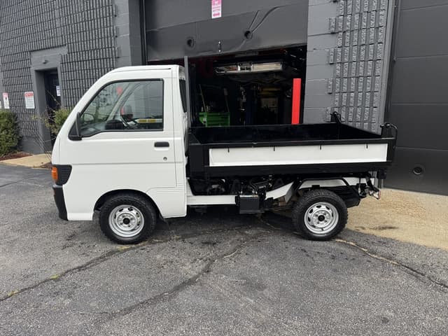 1996 Daihatsu Hijet JDM car for sale — photo 4 of 19