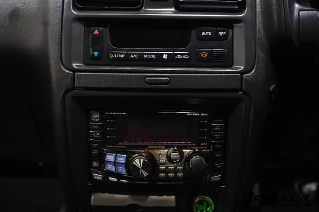1997 Subaru Legacy JDM car for sale — photo 10 of 25