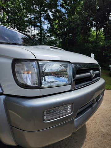 1998 Toyota Hilux Surf JDM car for sale — photo 8 of 25