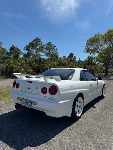 1998 Nissan Skyline JDM car for sale — photo 9 of 25