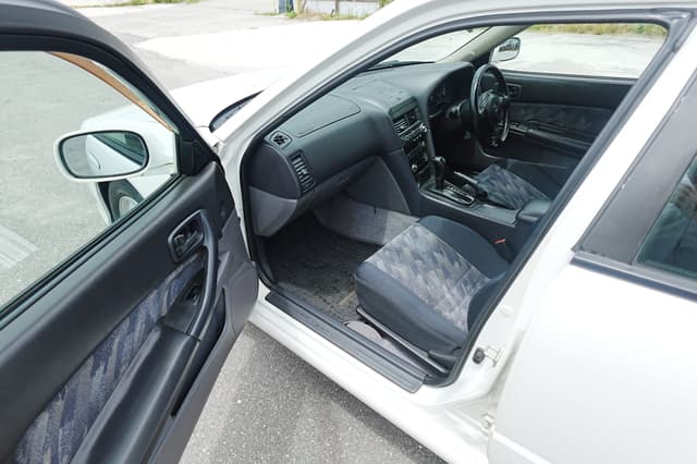 1997 Nissan Skyline JDM car for sale — photo 13 of 15