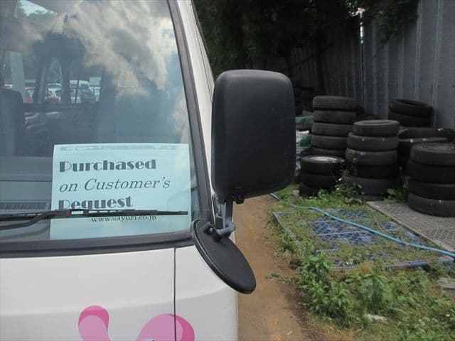 1999 Nissan Caravan JDM car for sale — photo 21 of 25