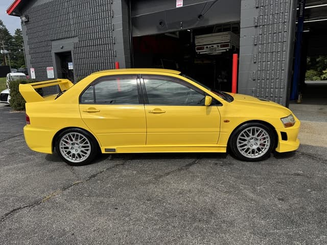 2001 Mitsubishi Lancer Evolution JDM car for sale — photo 8 of 25