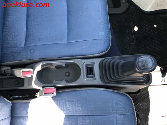 1999 Mitsubishi Minicab JDM car for sale — photo 15 of 21