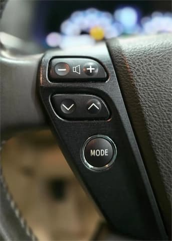 2011 Toyota Majesta JDM car for sale — photo 16 of 20
