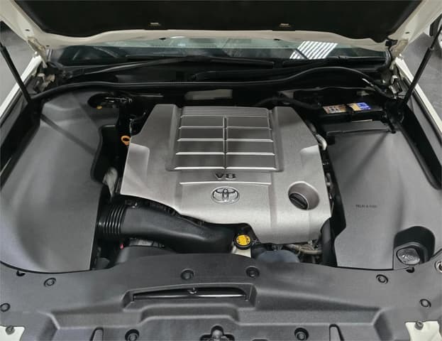 2011 Toyota Majesta JDM car for sale — photo 20 of 20