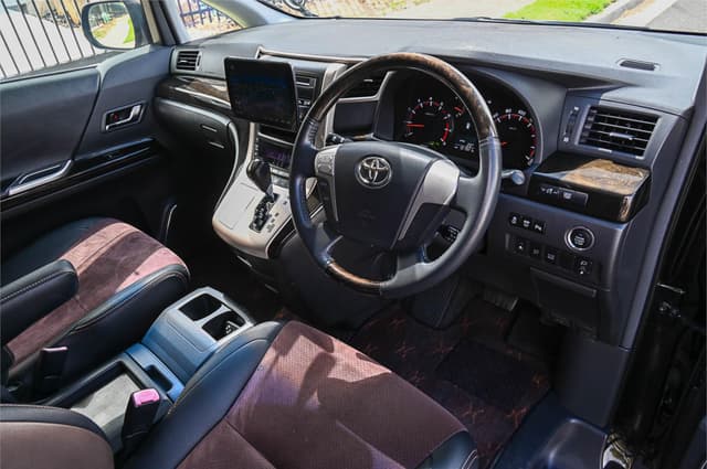 2012 Toyota Alphard JDM car for sale — photo 18 of 25