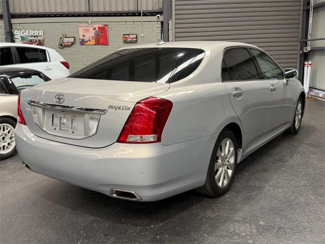 2010 Toyota Majesta JDM car for sale — photo 5 of 25