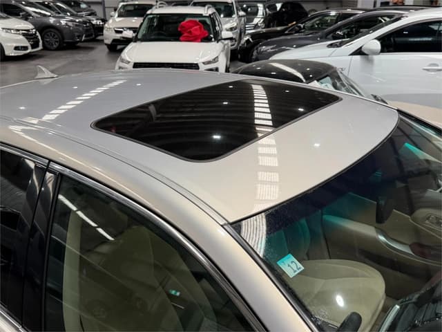 2010 Toyota Majesta JDM car for sale — photo 7 of 25