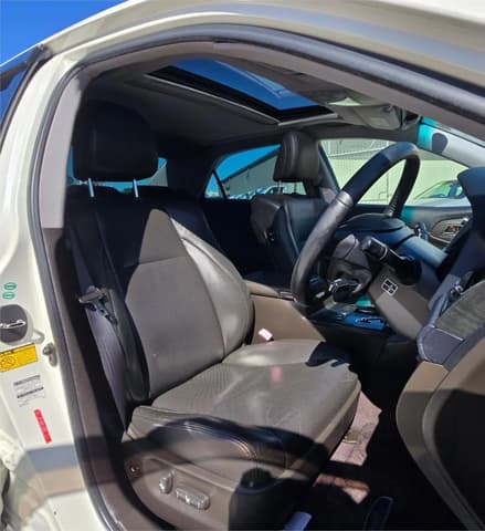 2009 Toyota Crown JDM car for sale — photo 11 of 19