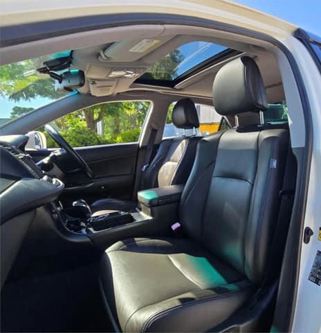 2009 Toyota Crown JDM car for sale — photo 12 of 19