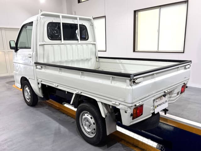 1999 Daihatsu Hijet JDM car for sale — photo 3 of 23