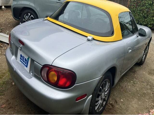 1999 Mazda Roadster (Eunos Roadster / MX-5) JDM car for sale — photo 12 of 17
