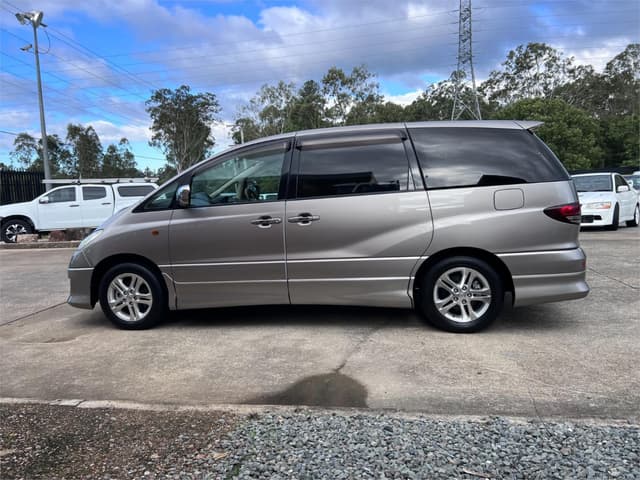 2004 Toyota Estima JDM car for sale — photo 9 of 16