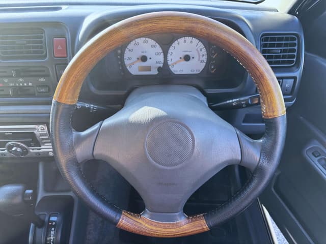 2000 Suzuki Jimny JDM car for sale — photo 16 of 25